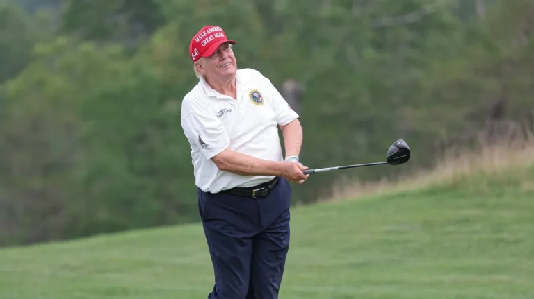 Hot-Dog Heaven: Inside Trump’s Golf Getaways